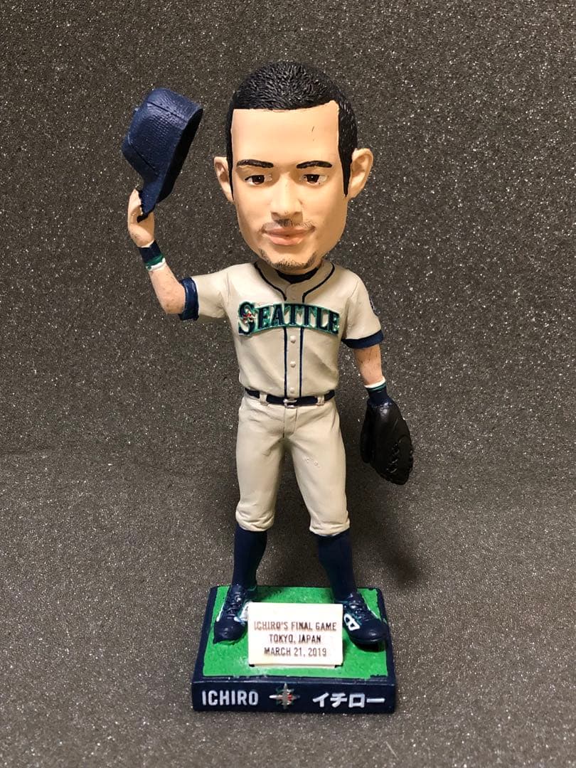殿堂入り、イチロー 引退記念球場配布 バブルヘッド/ ボブルヘッド 首振り人形