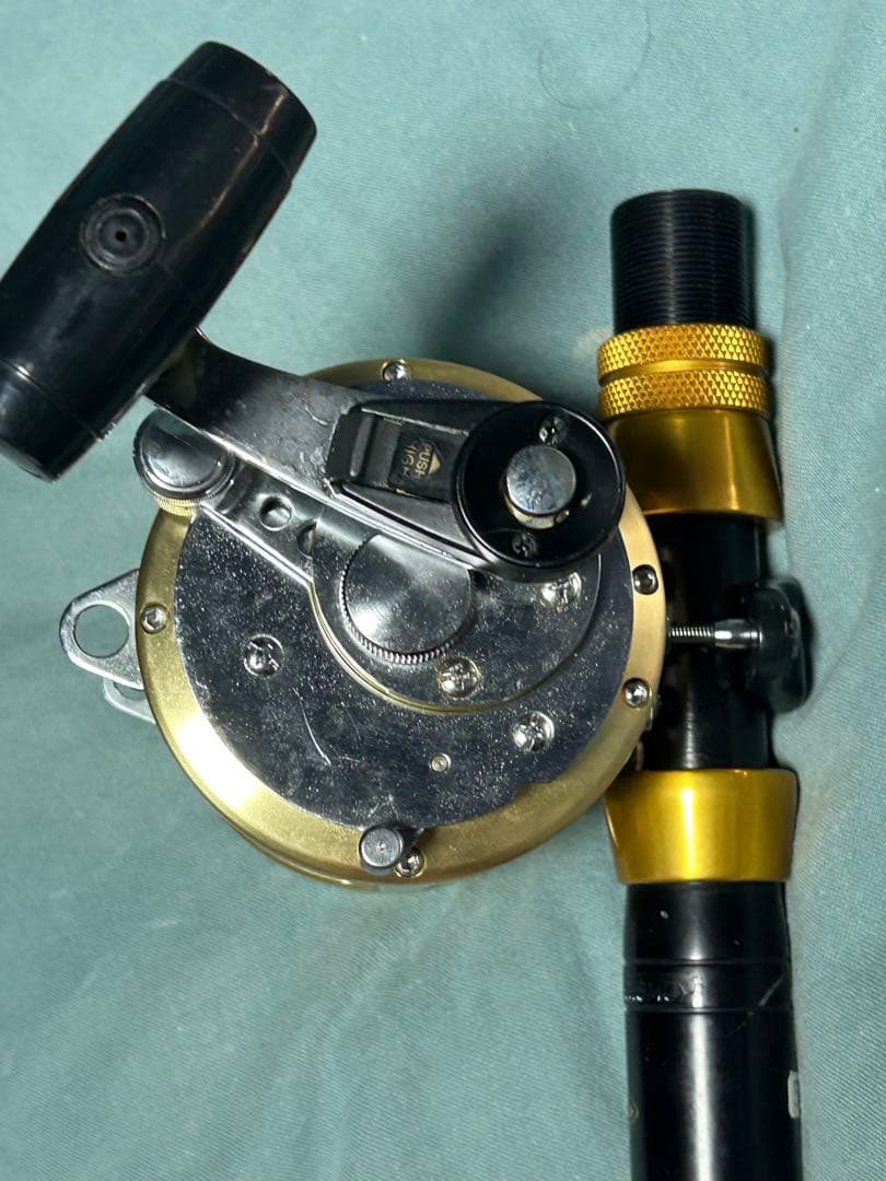 SHIMANO TIAGRA 30W リール ゴールド　シマノ　ティアグラ