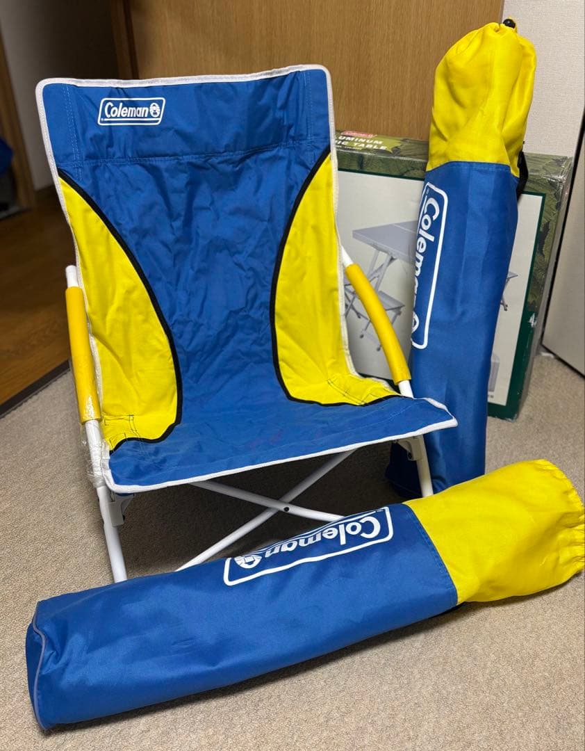 コールマン　アウトドア用品　テーブルとパラソルチェアセット