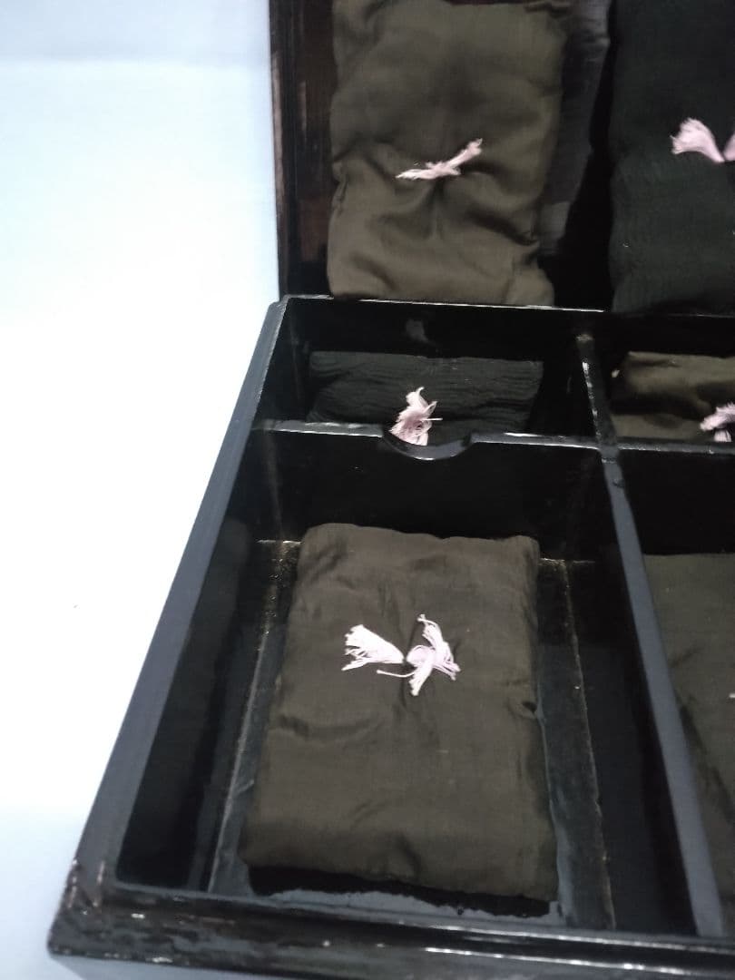 印籠　印籠箱　骨董品　５点入り