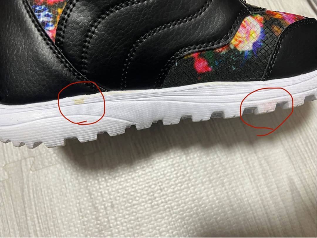 BURTON Mint 花柄スノーボードブーツ レディース ブラック/フラワー