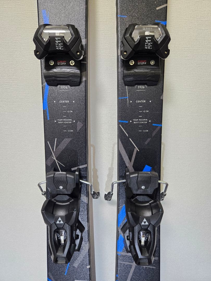 新品同様FISCHER NIGHTSTICK 97 170cm金具付24-25型