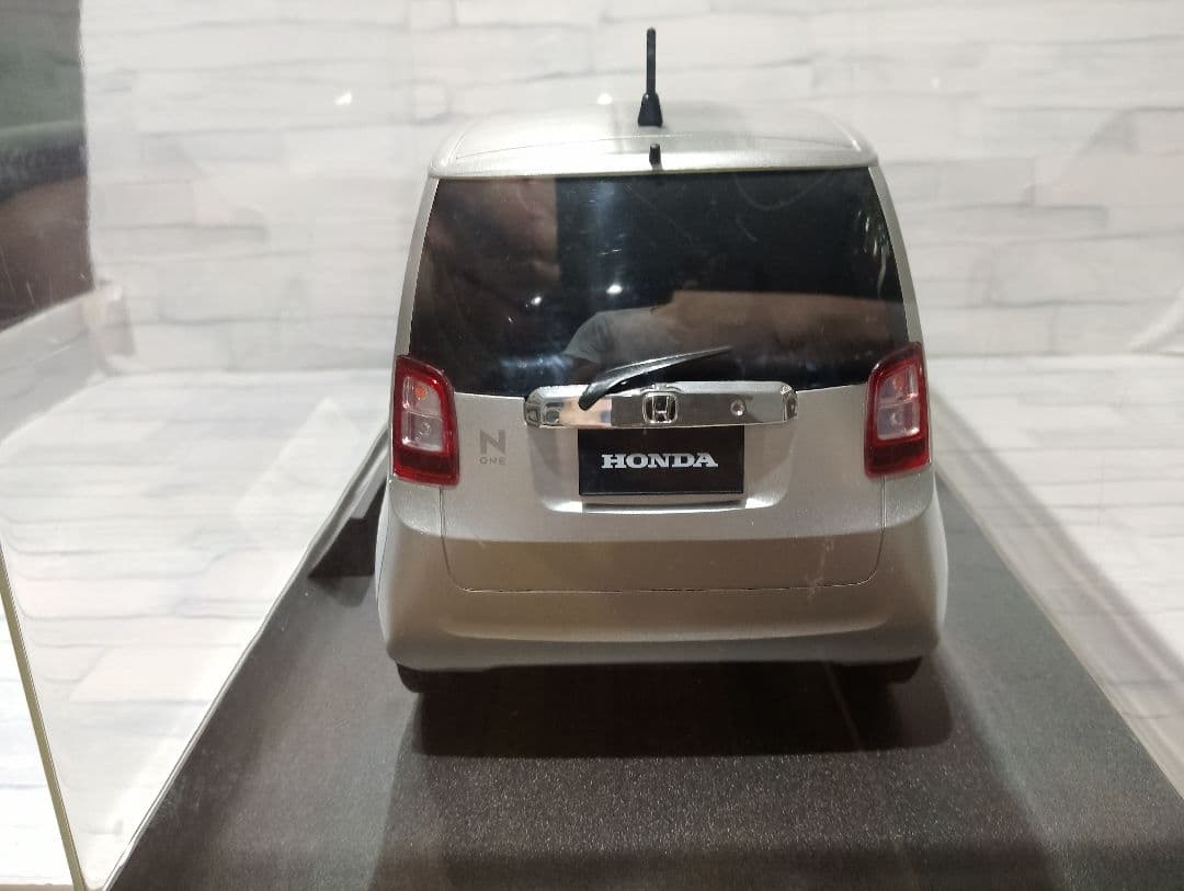 1/12 ホンダ N-one カラーサンプル　ミニカー　アラバスターシルバー