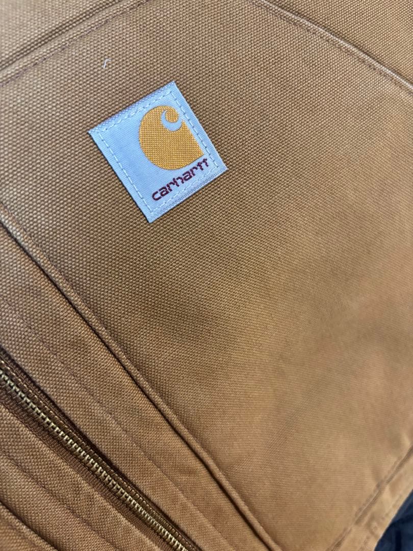 Carhartt ベスト　ダウンベスト　ブラウン　メキシコ製