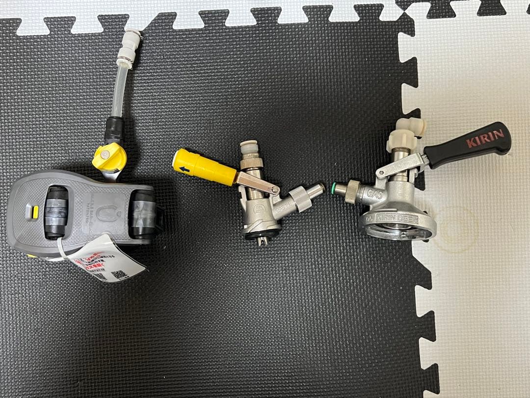 中古品　キリン ビールサーバー ガスボンベ付き