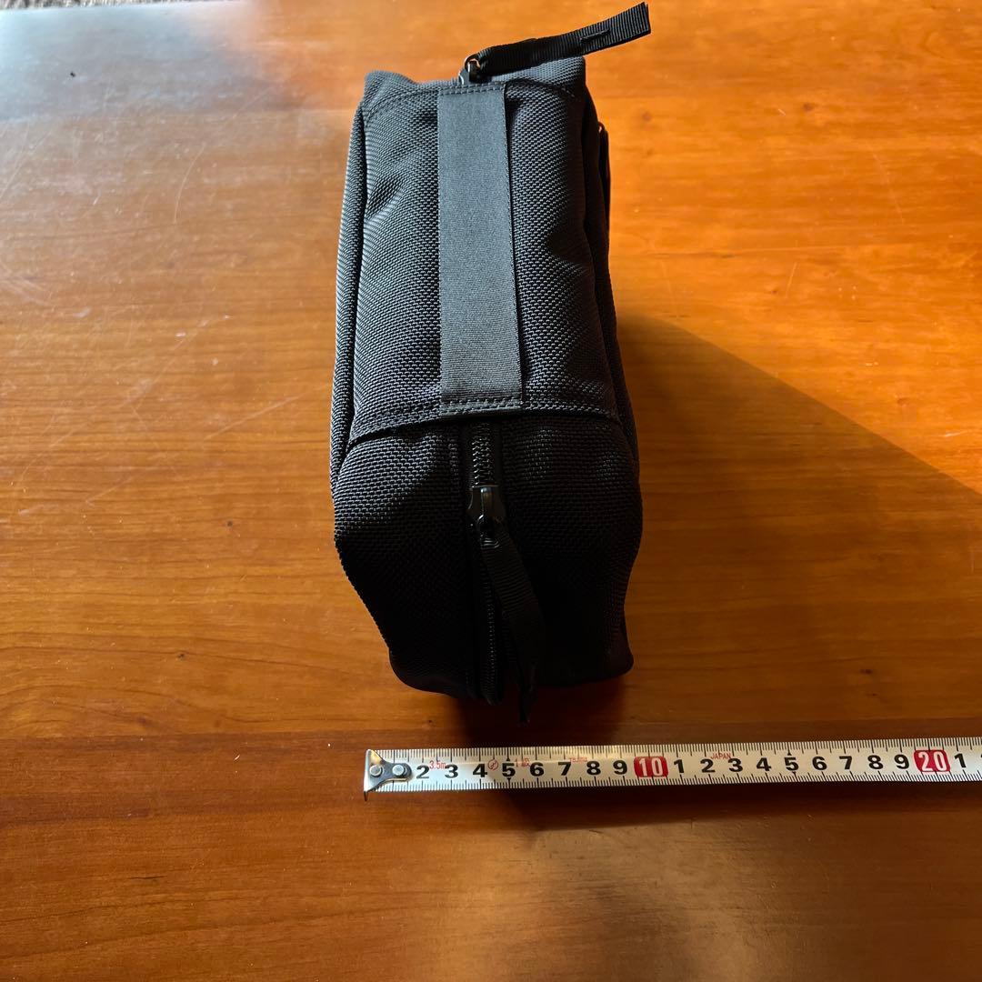 travel couture by lowercase トラベルポーチ