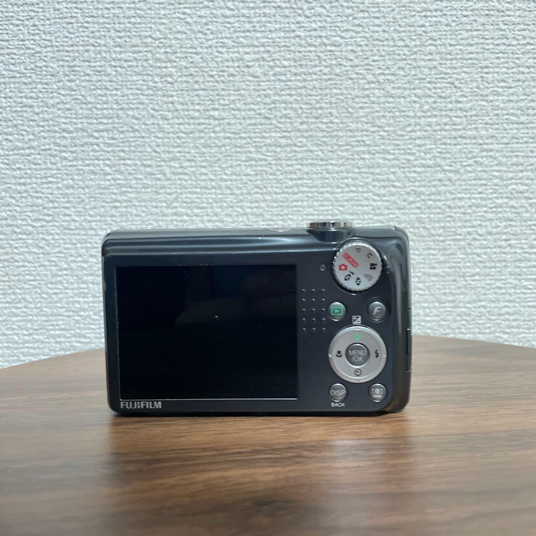 【オールドコンデジ】 FUJIFILM FinePix F70EXR