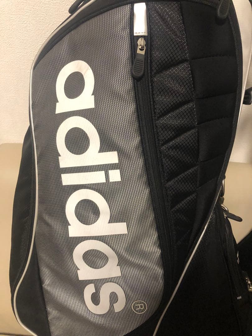 【送料込み】アディダス　adidas 軽量型キャディバッグ　メンズ