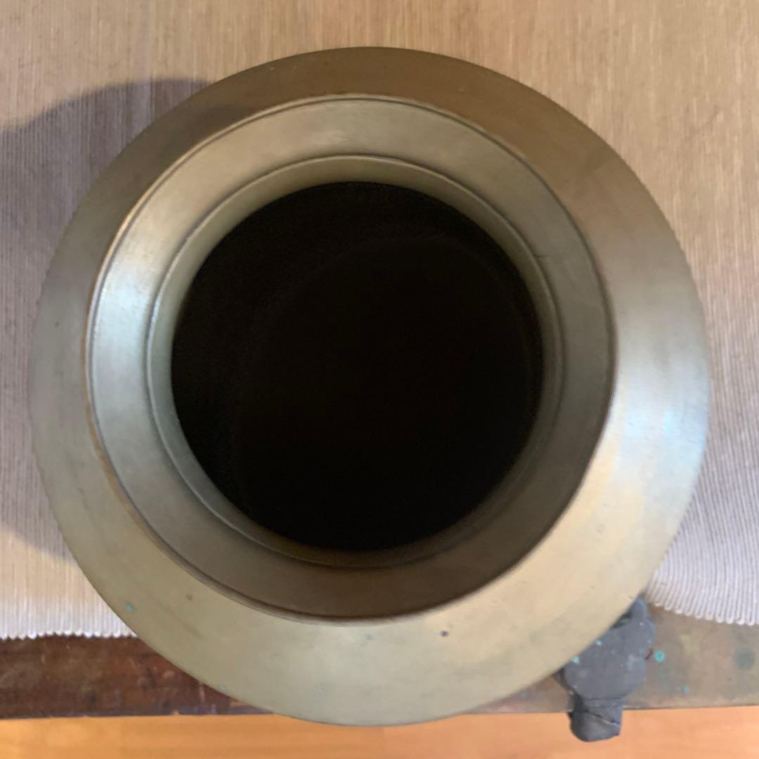 壺　花瓶　水瓶　インド　骨董屋 金属製 丸型装飾用壺