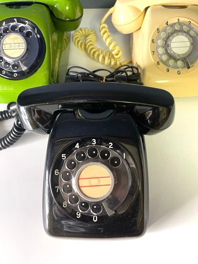 【昭和レトロ】実用品　★ダイヤル式電話 中古　ヴィンテージ（黒・緑・クリーム)