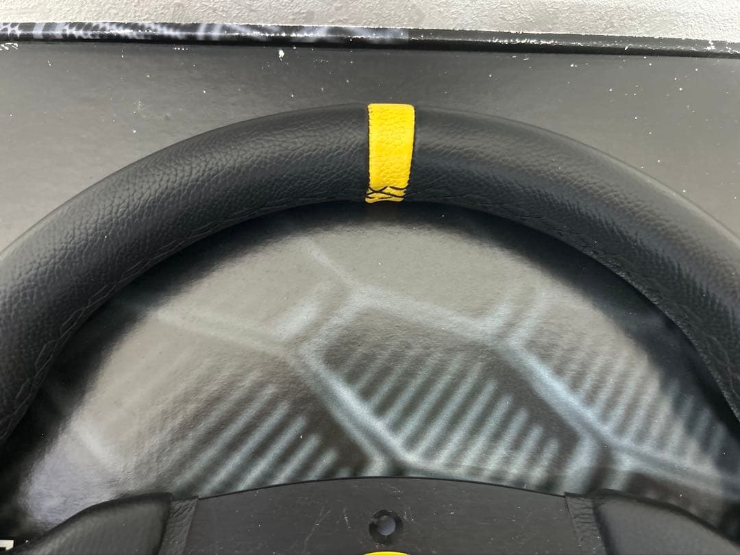 OMP ステアリング 300㎜ トレッチェント 新品ホーンボタン付