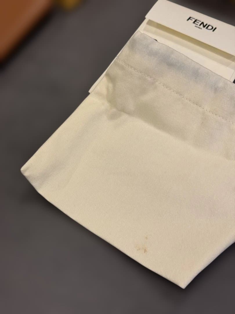 【箱付き！】FENDI名刺入れ