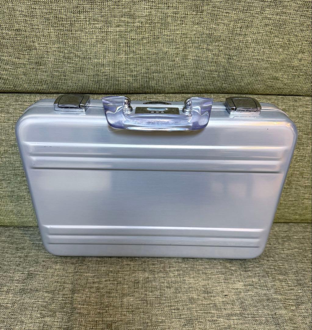 ZERO HALLIBURTON アタッシュ　クリアハンドル　CEM-PS