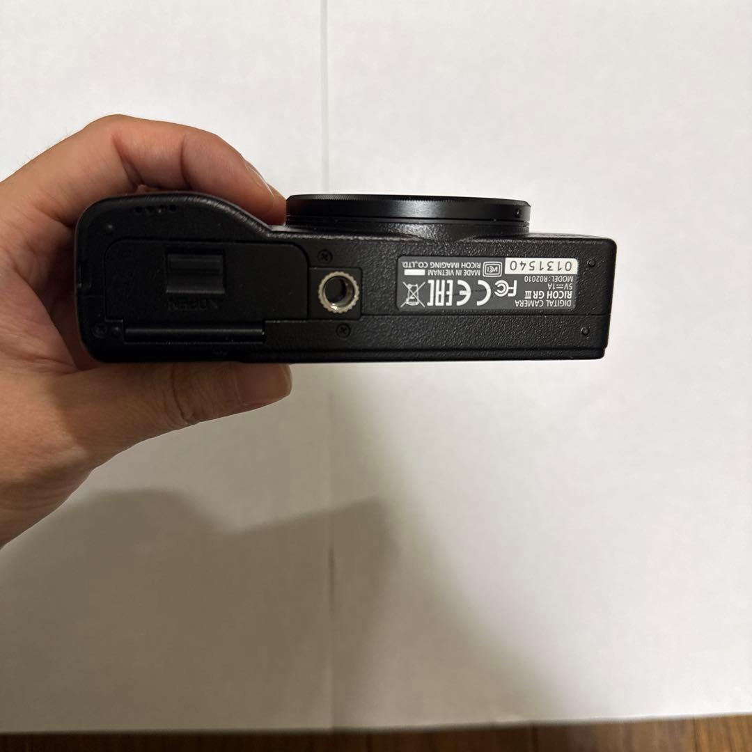 【美品】RICOH GR III コンパクトデジタルカメラ