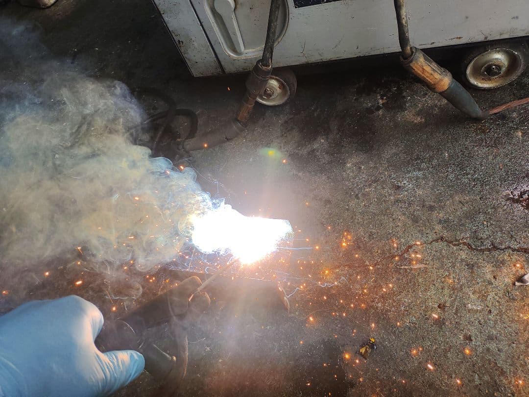 化猫ヤマトの宅急便！岐阜県、作動中古品！新ダイワ、エンジン発電機・溶接機、