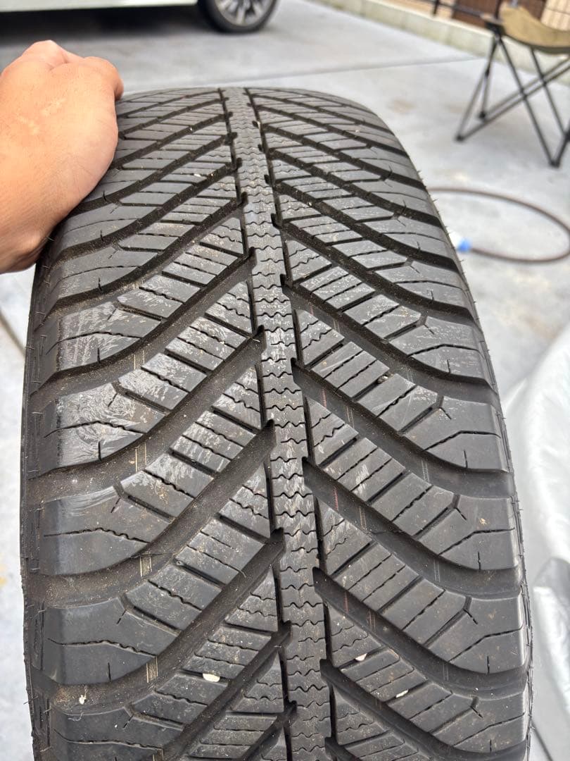 Jeep レネゲード　純正タイヤ　17インチ ホイール4本セット