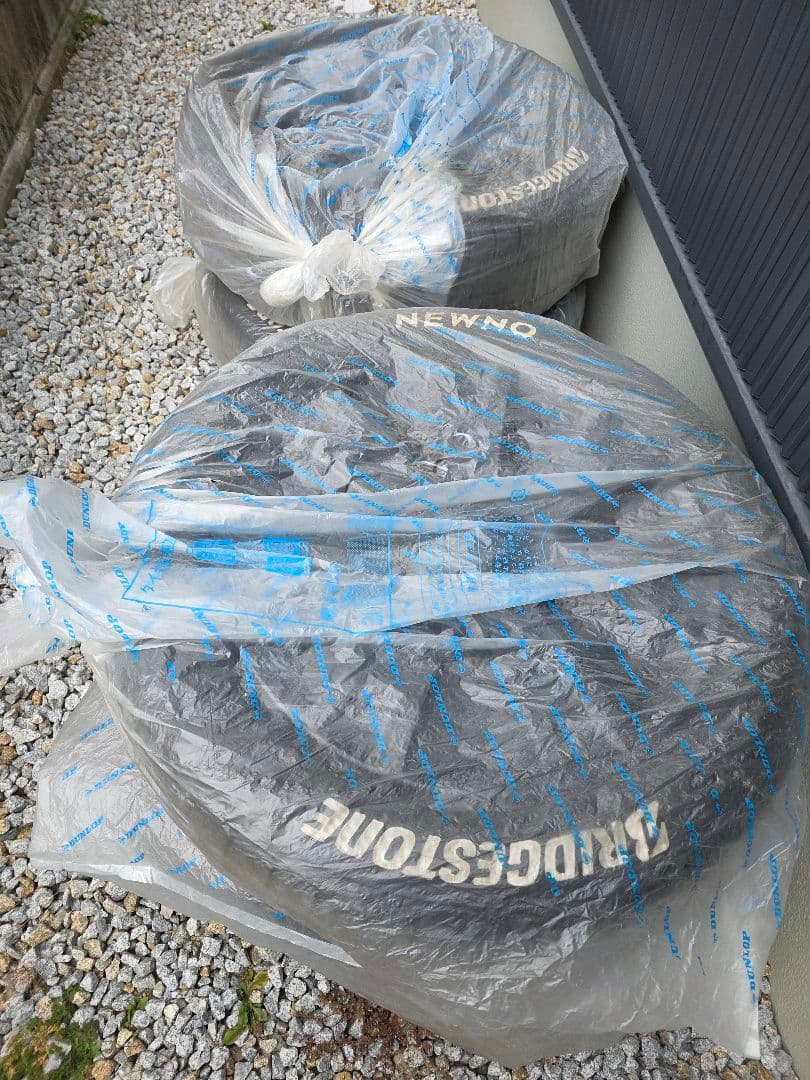 引き取り限定（まよねーず）デリカ18インチホイール黒塗装＋タイヤ4本セット