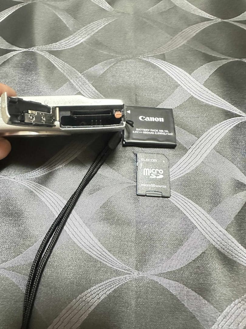 Canon IXY200 シルバー デジタルカメラ