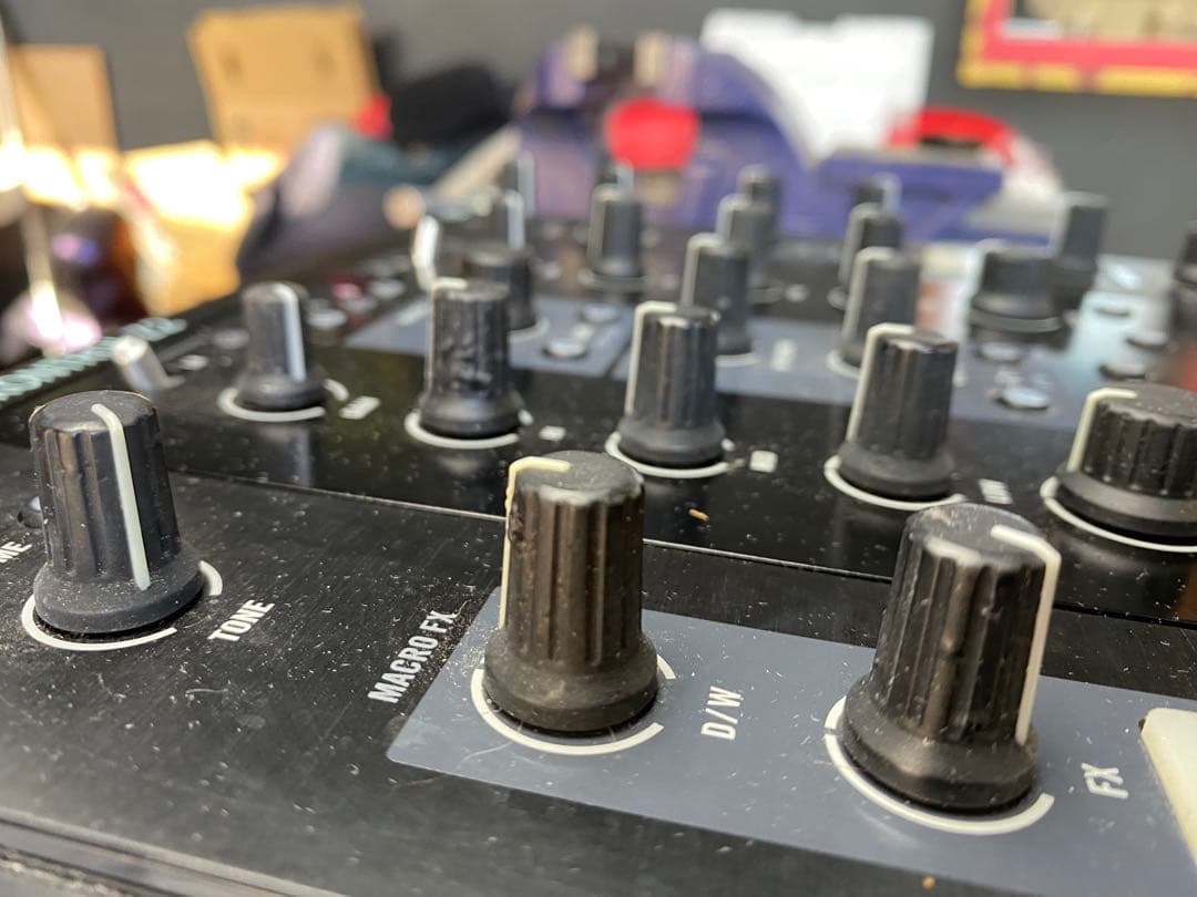 DJ機材 TRAKTOR KONTROL Z2