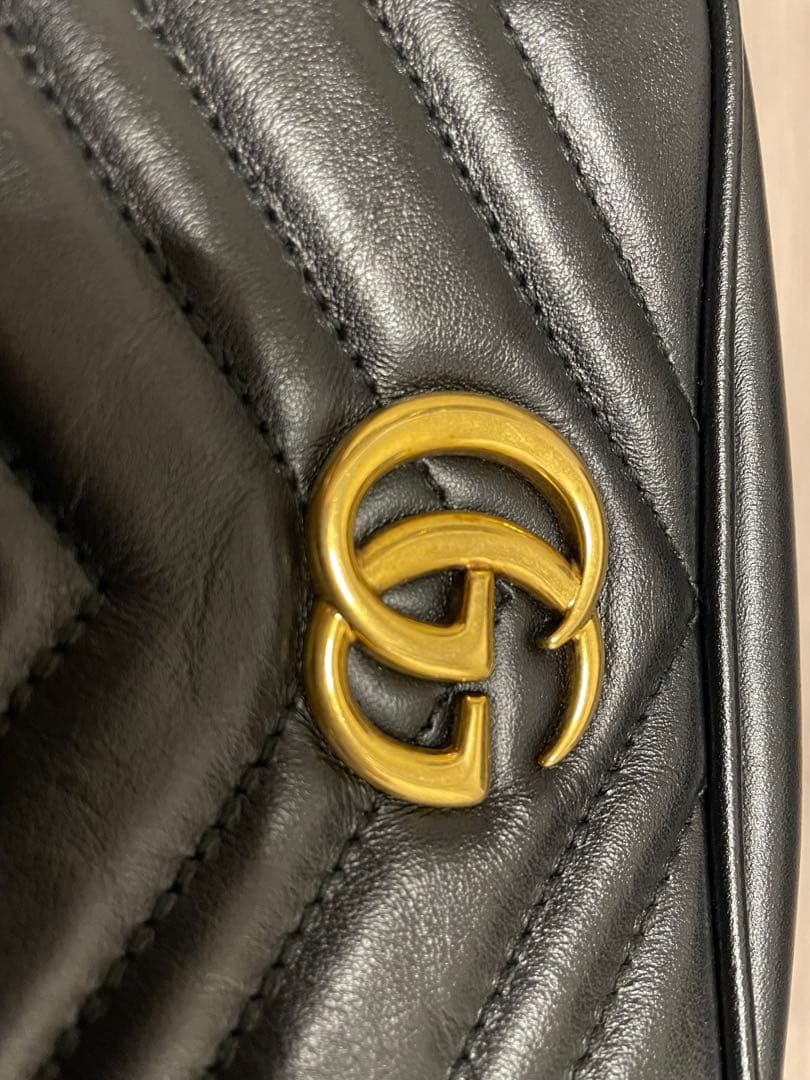 GUCCI マーモント　ミニレザークロスボディバッグ