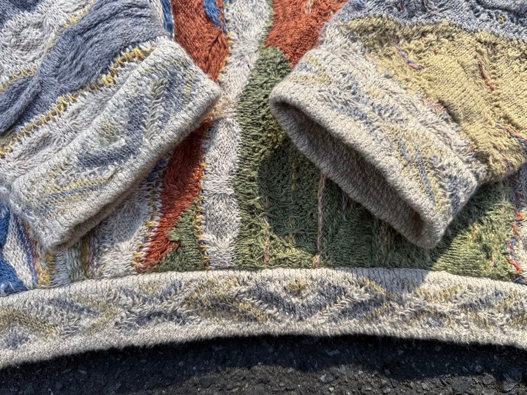 クージー　マルチカラーニットセーター COOGI