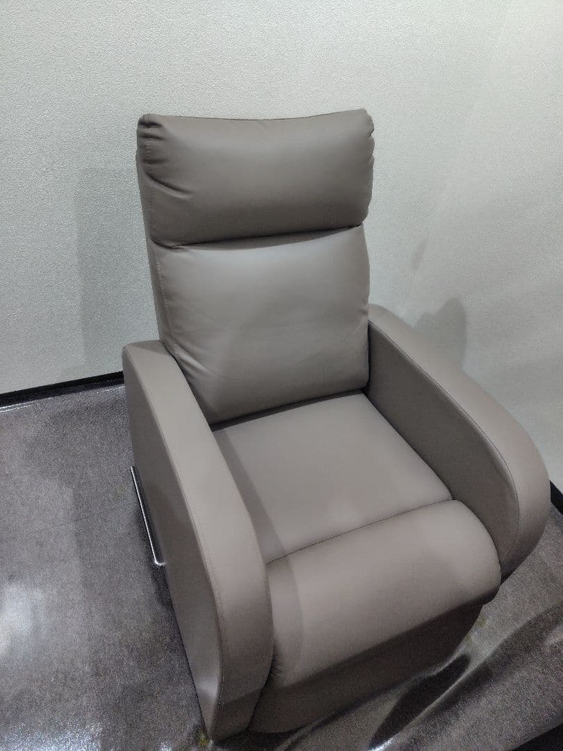 リクライニングチェア　リクライニングソファ グレージュ