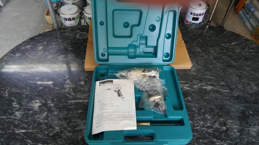 マキタ　エアインパクトAD601