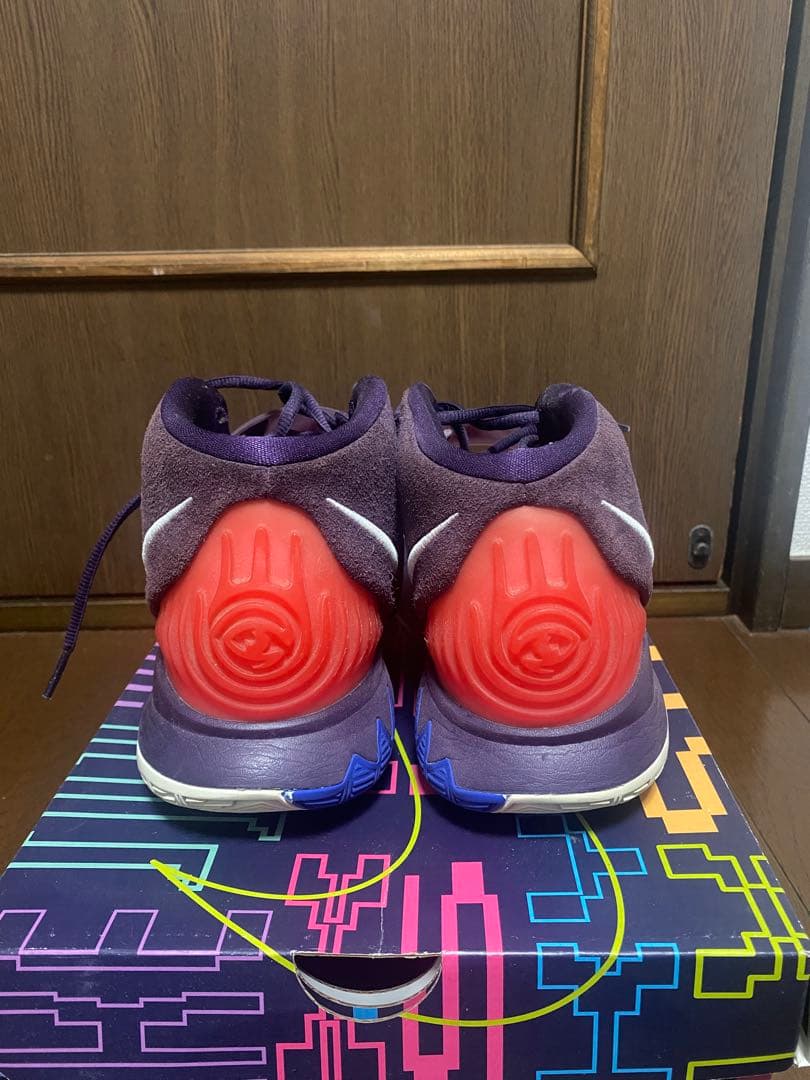 NIKE KYRIE 6（カイリー6）エンライトメント　パープル/ホワイト