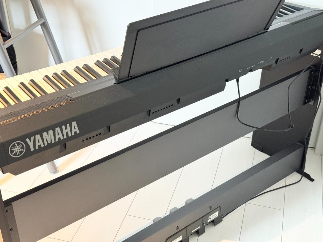 YAMAHA デジタルピアノ スタンド＋ペダルユニット付き P-105