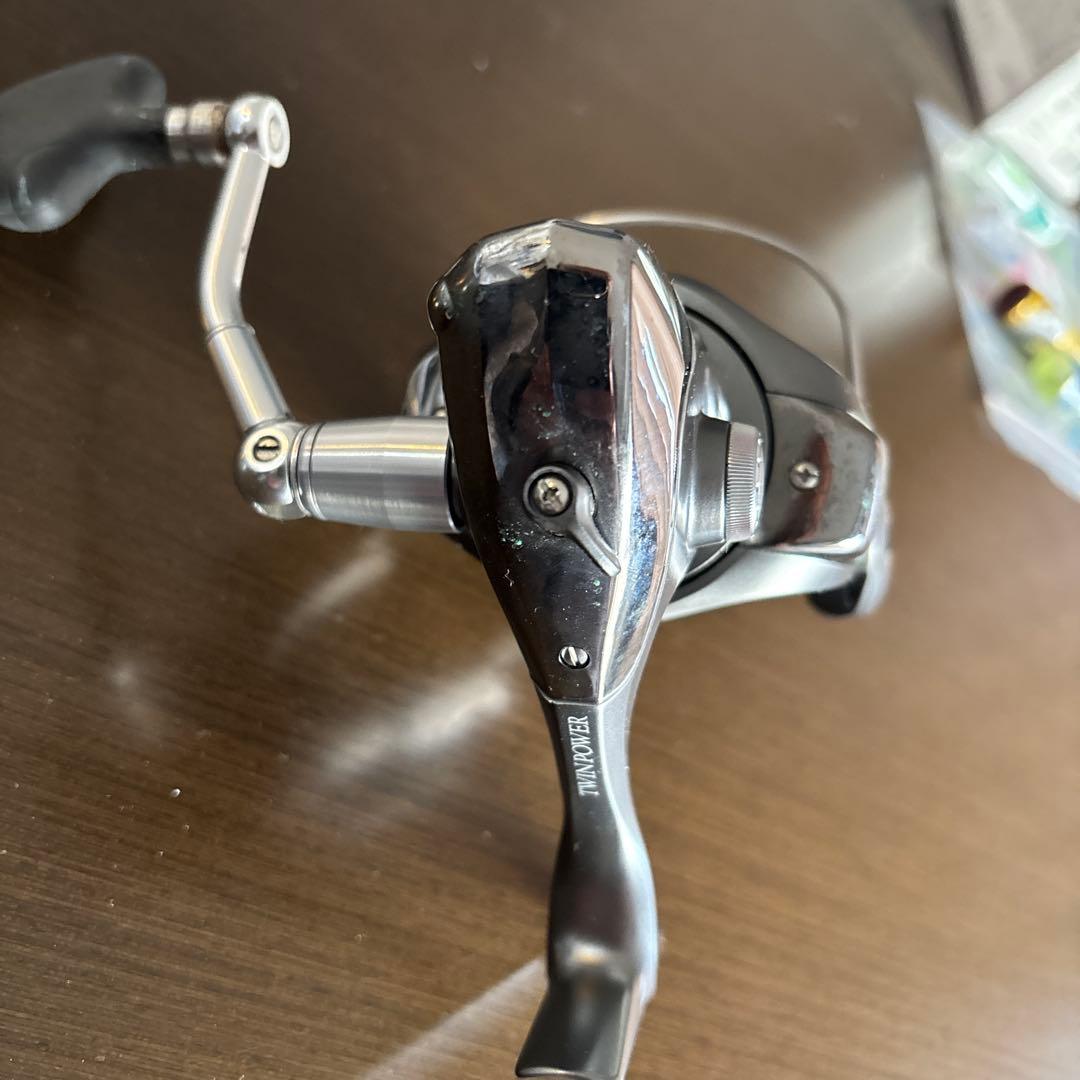 SHIMANO TWIN POWER 4000PG スピニングリール