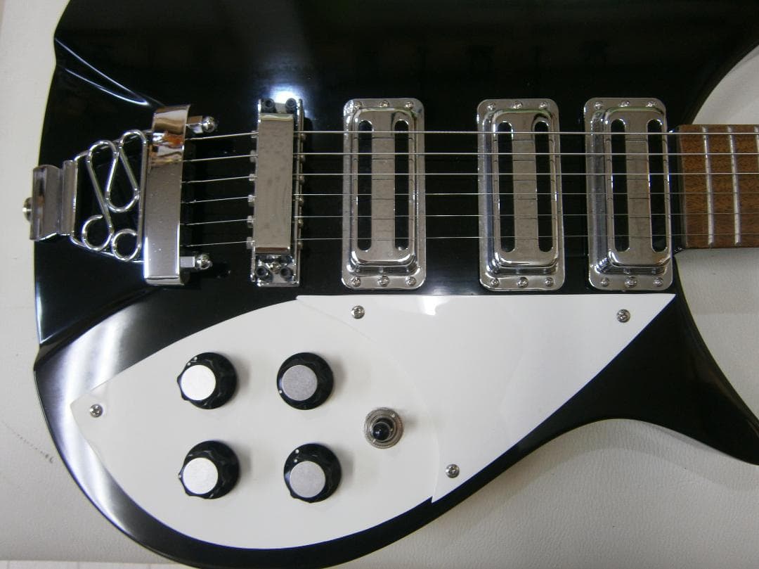 値下げ・アリア・プロⅡ？＜リッケンバッカー・325モデル＞ブラック