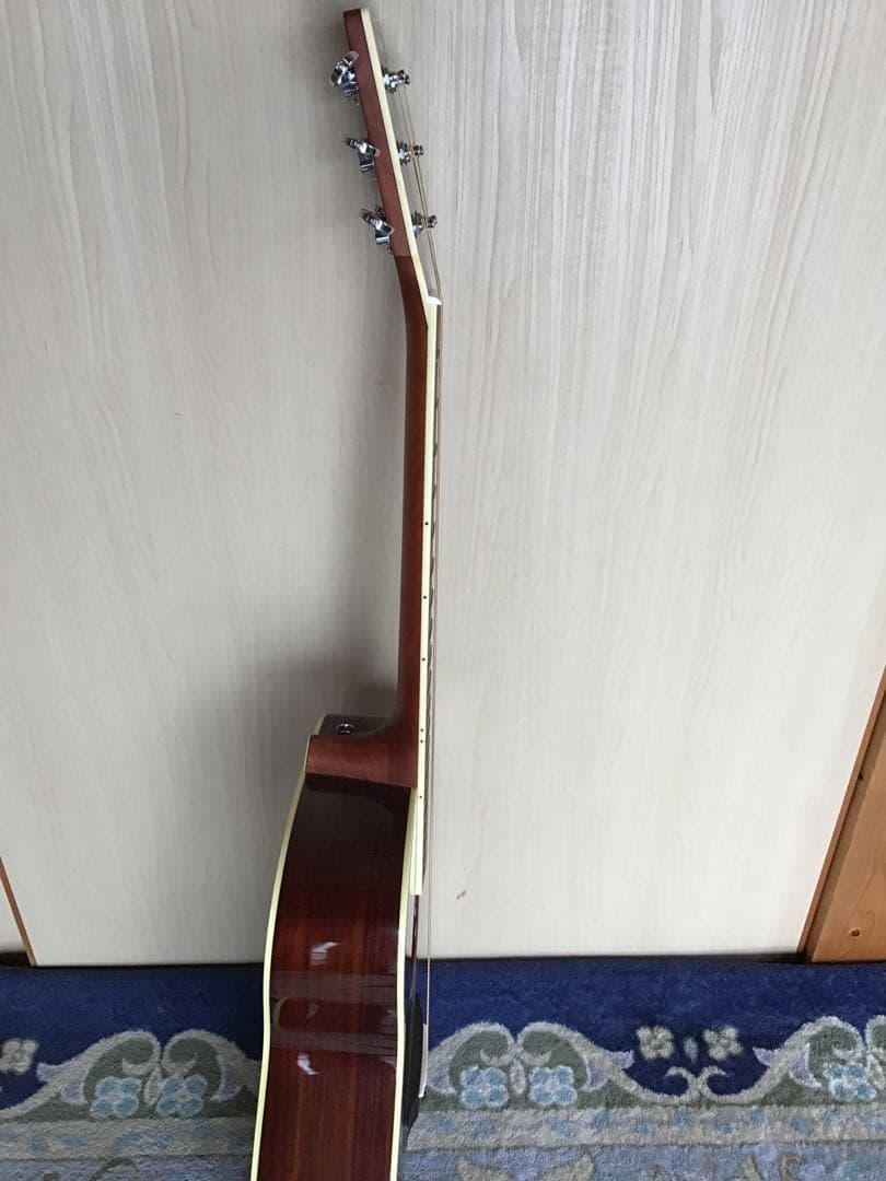 Yamaha アコースティックギター vew３１３０ R1