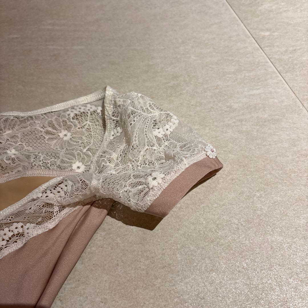 デラロミラノ　 レース半袖バレエレオタード