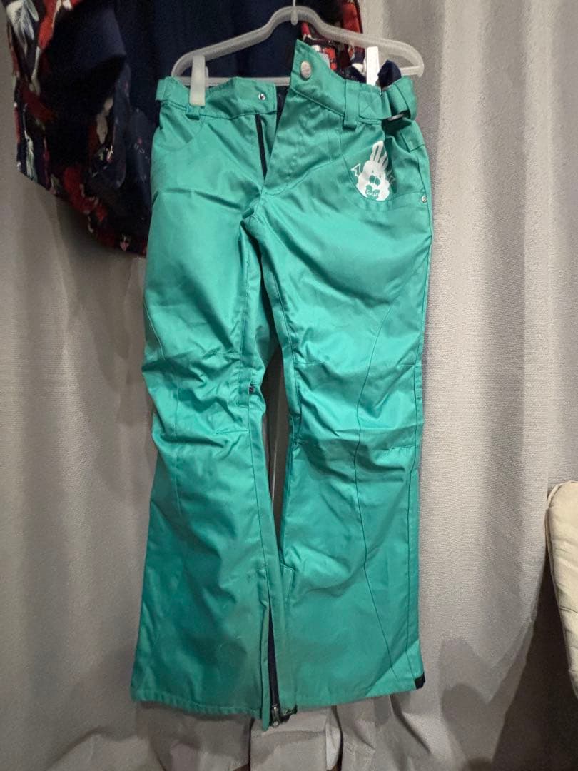 【レア】スノーボードウェア　上下セット　ネイビー花柄　スカラー