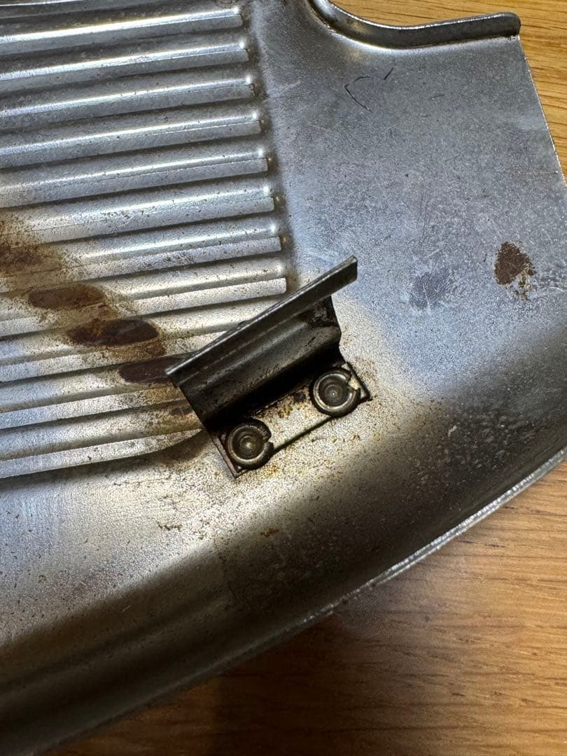 ハーレー　ショベルヘッド　FLH シート下　フレームカバー