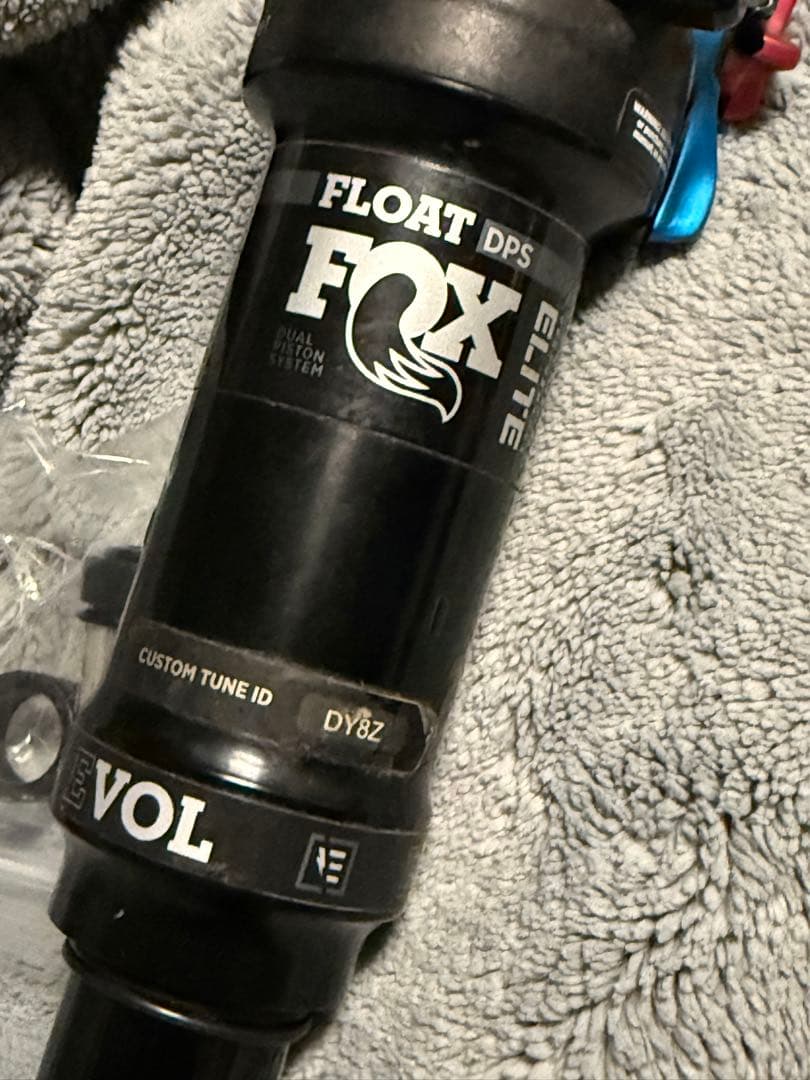 FOX FLOAT DPS Performance Elite 210×52.5