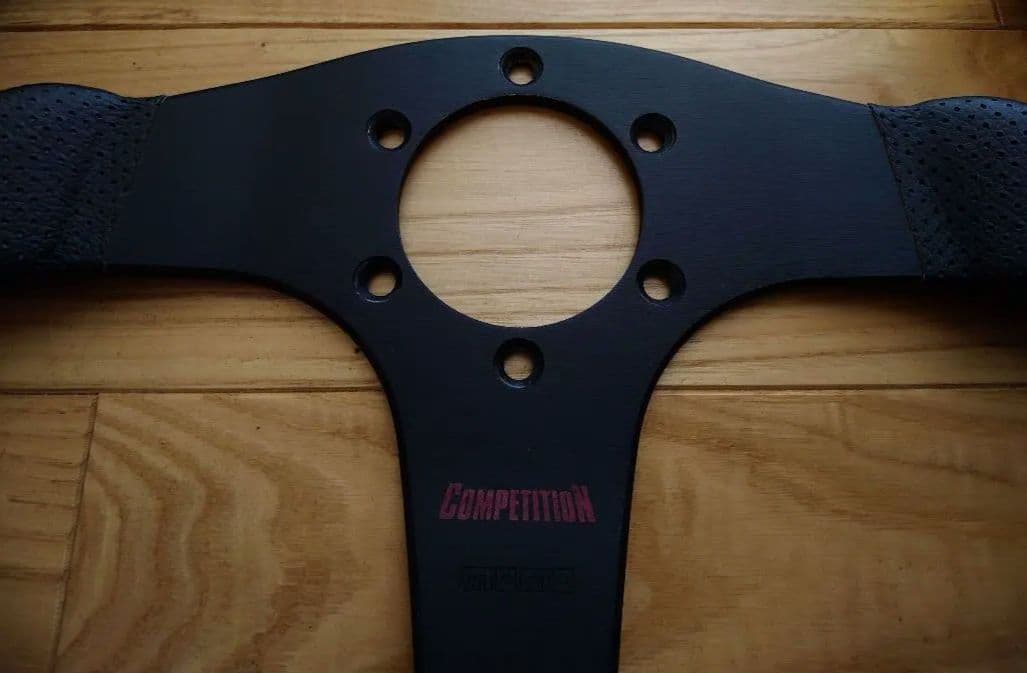 専用出品正規美品MOMO Competition 35cm（スペーサー付き）