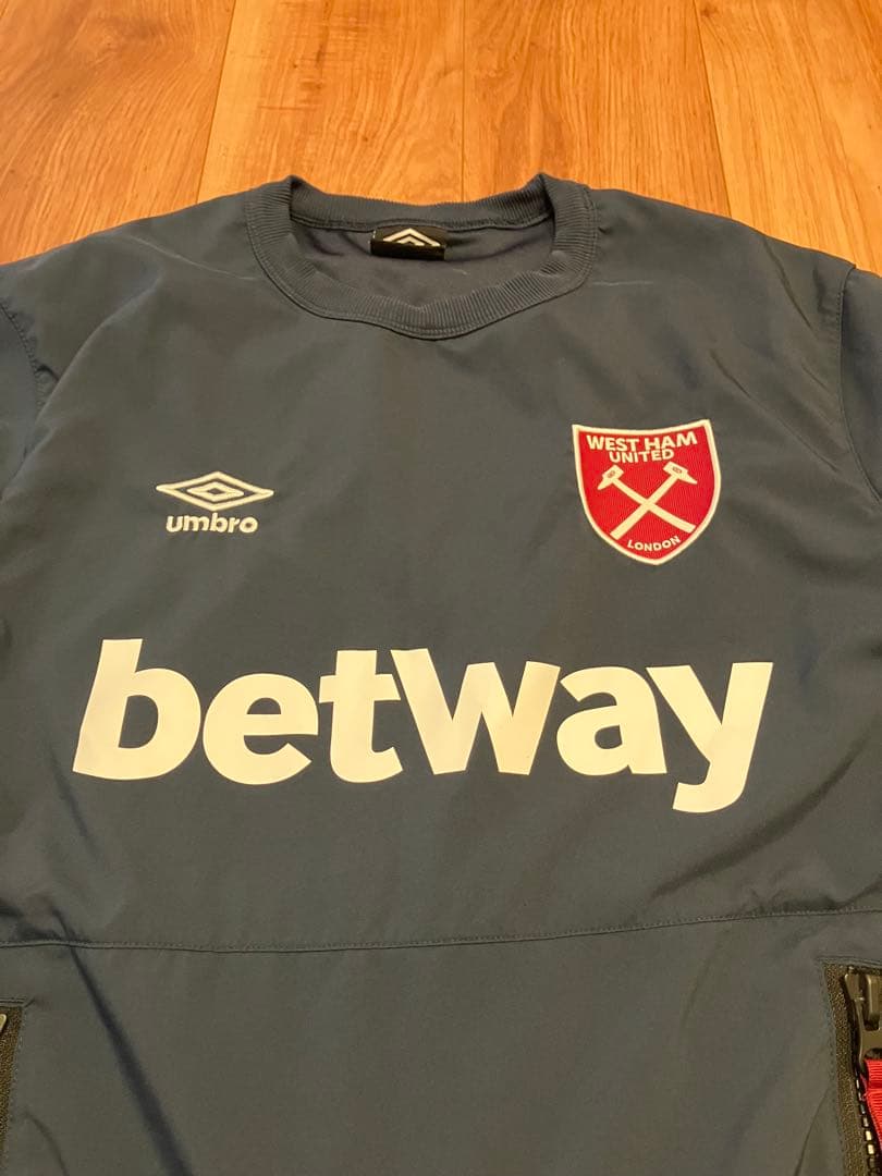 ウエストハム UMBRO プルオーバー betway 古着　アンブロスウェット