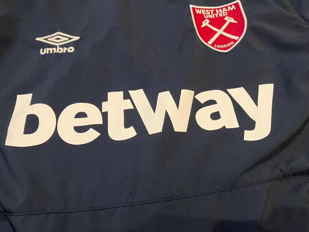 ウエストハム UMBRO プルオーバー betway 古着　アンブロスウェット
