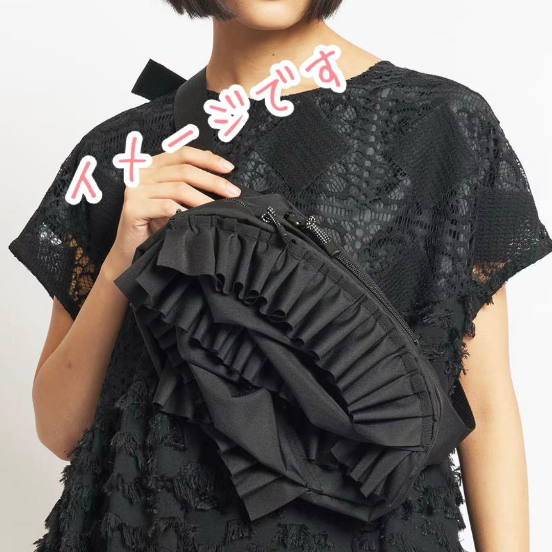 gomme フリル ボディバッグ ワンショルダー ロゴ 総柄 黒 斜め掛け