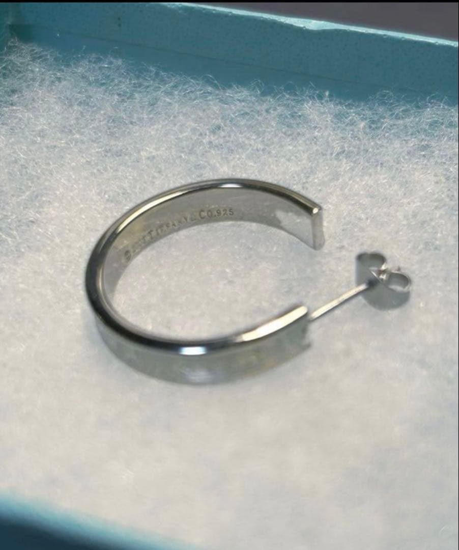 Tiffany & Co. シルバー フープピアス