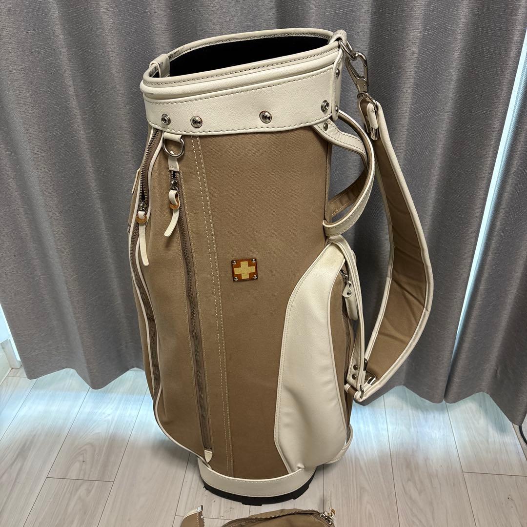 ゴルフバッグ・キャディバッグ ベージュ