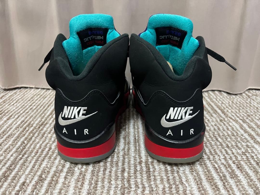 NIKE AIR JORDAN 5 RETRO エアジョーダン5 レトロ