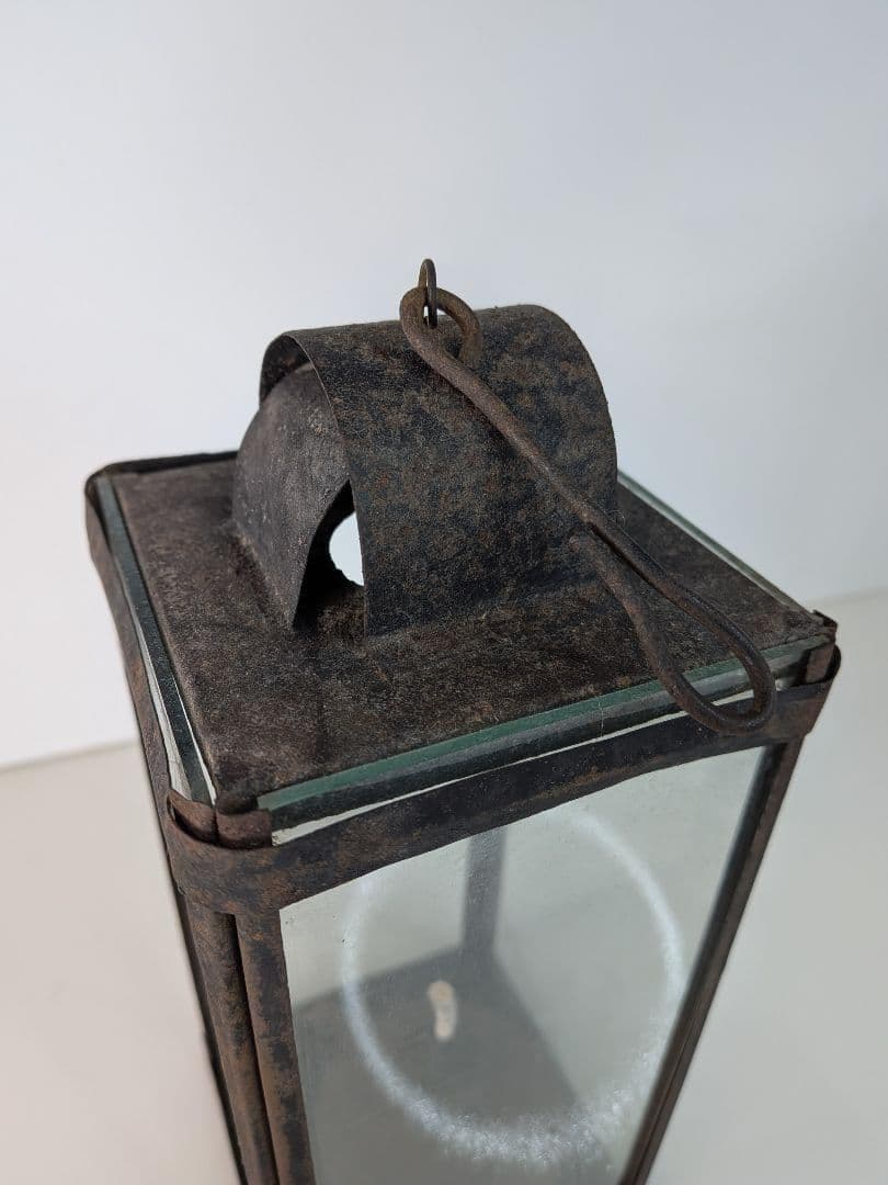 【 ヴィンテージ 】 オイルランタン／ガラスケース／吊り下げランプ