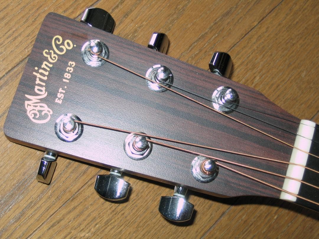 ＜六弦＞マーチン Dreadnought Junior 中古、美品