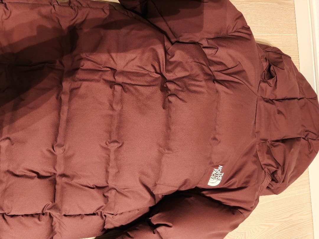 S*t様 THE NORTH FACE ビレイヤーパーカ　セコイアレッド