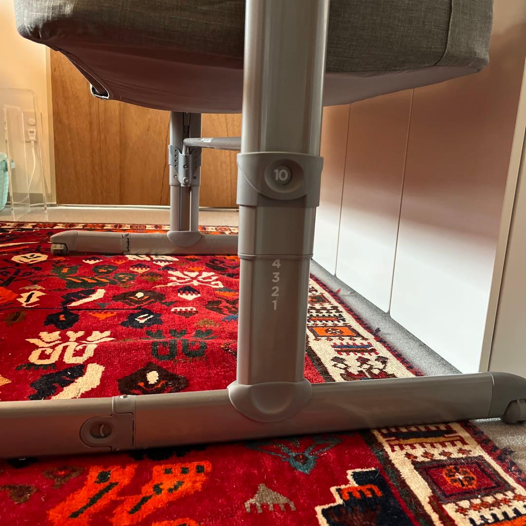 Joie ベビーベッド　添い寝（海外購入）