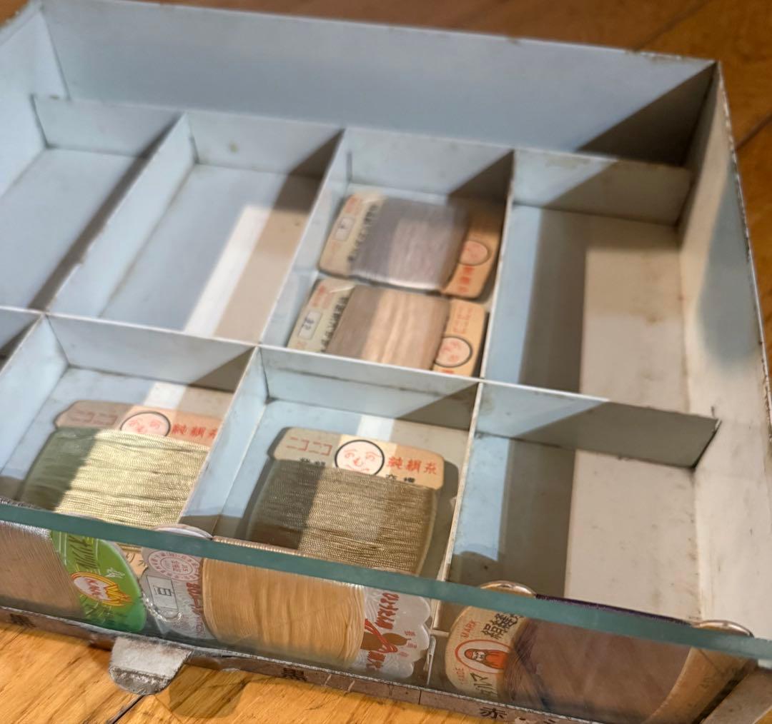 店舗什器 ディスプレイ糸ケース