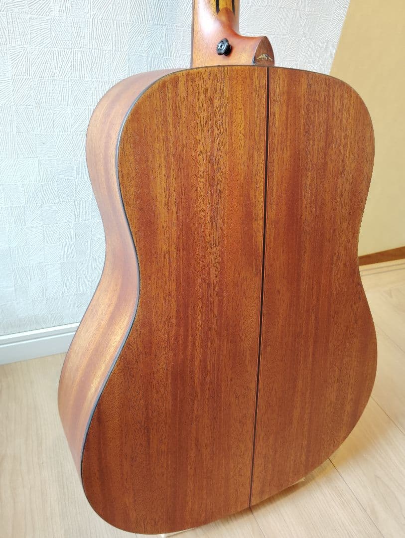 Bromo (ブロモ)　BAT1M　アコースティックギター　トップ単板