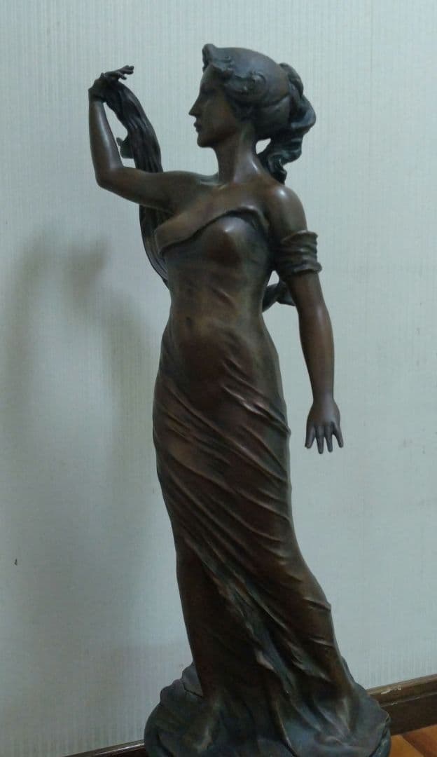 ブロンズ像風　鉄像　女性像 　約90cm